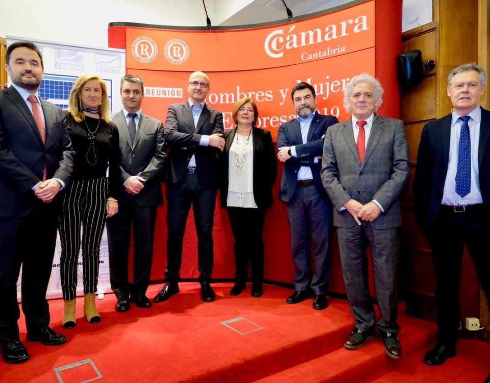 Ejecutivos de PITMA en la Cámara de Cantabria