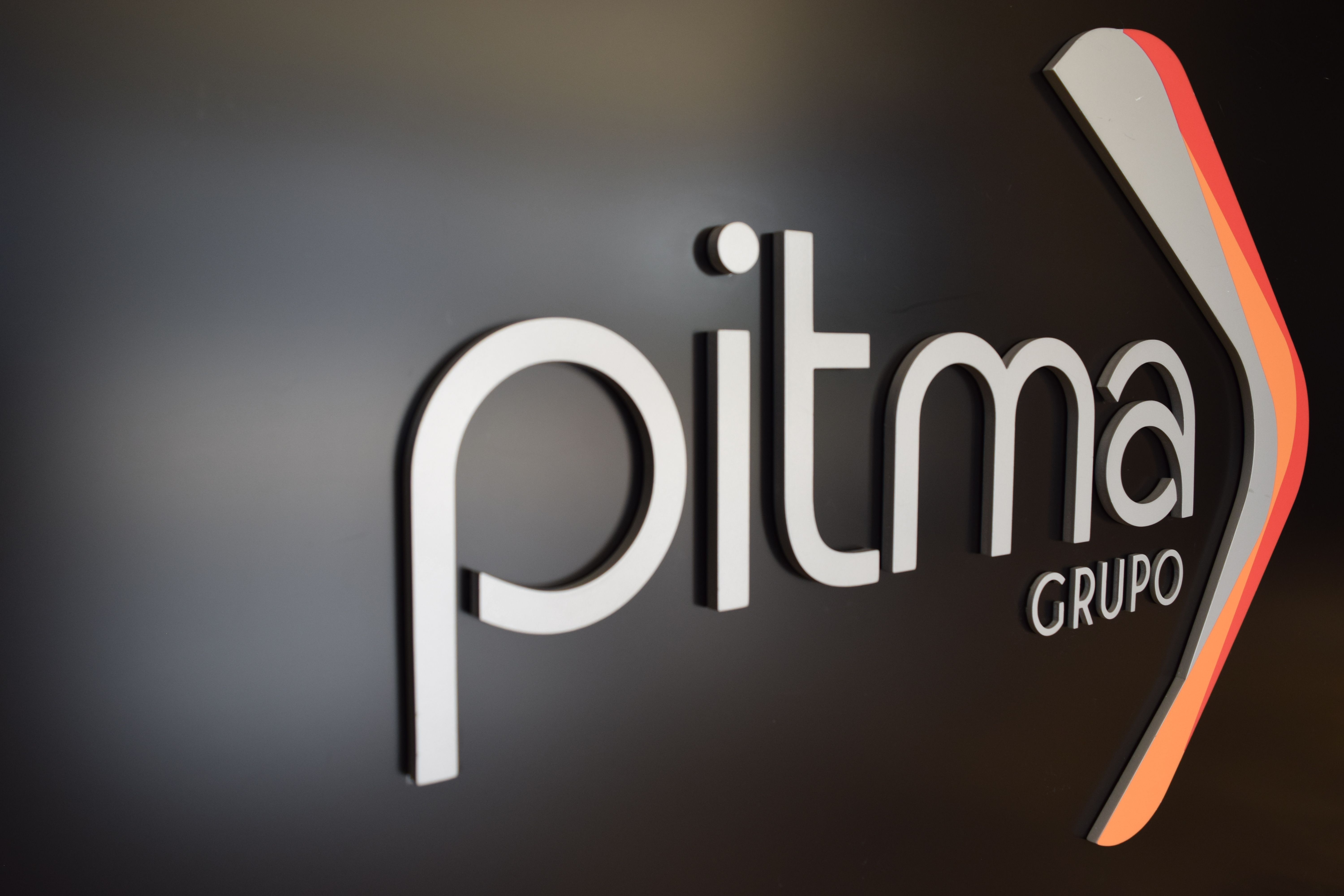 Logotipo corpóreo grupo PITMA